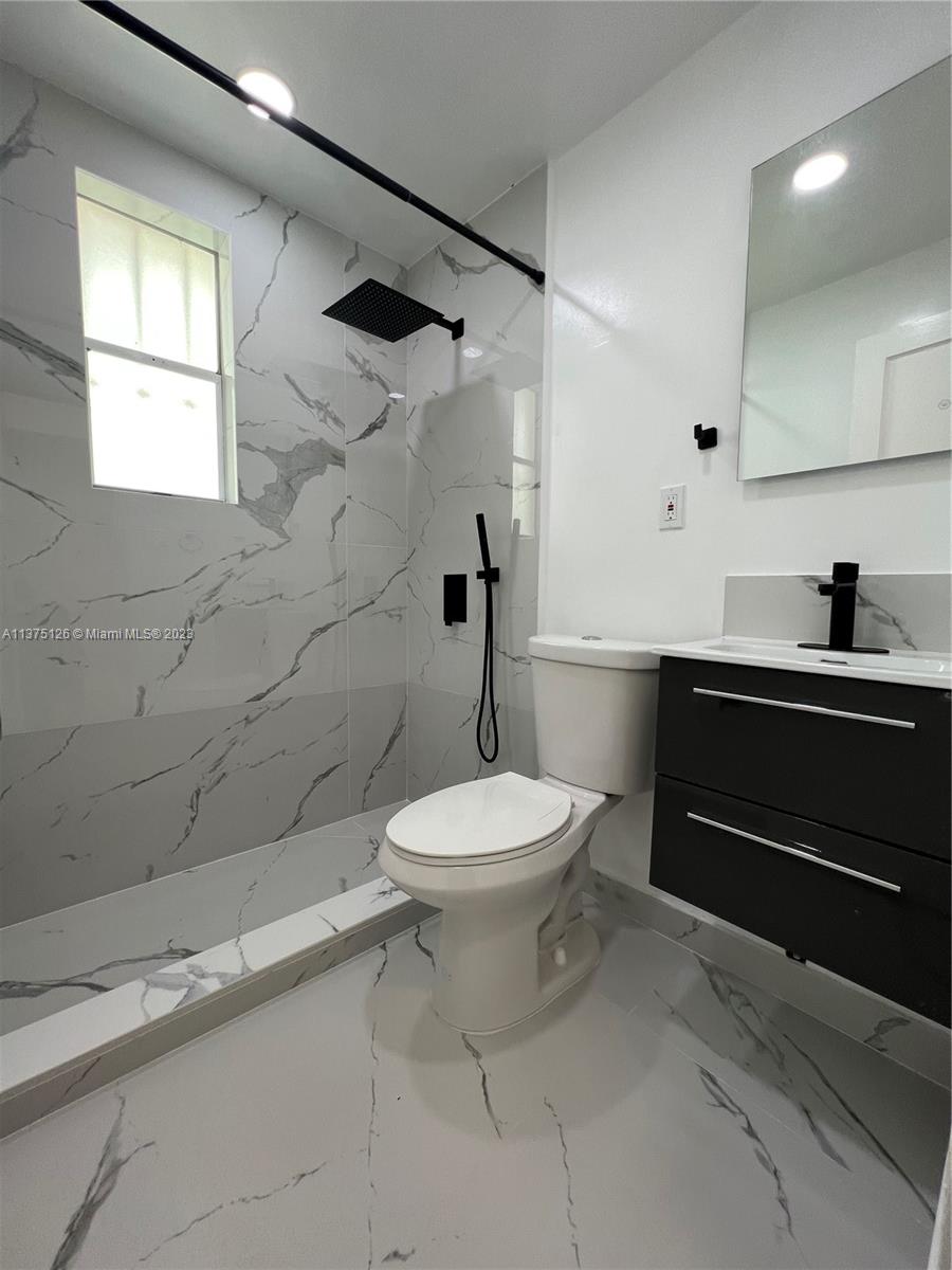OCEAN BEACH ADDN NO 3 - Residential Lease