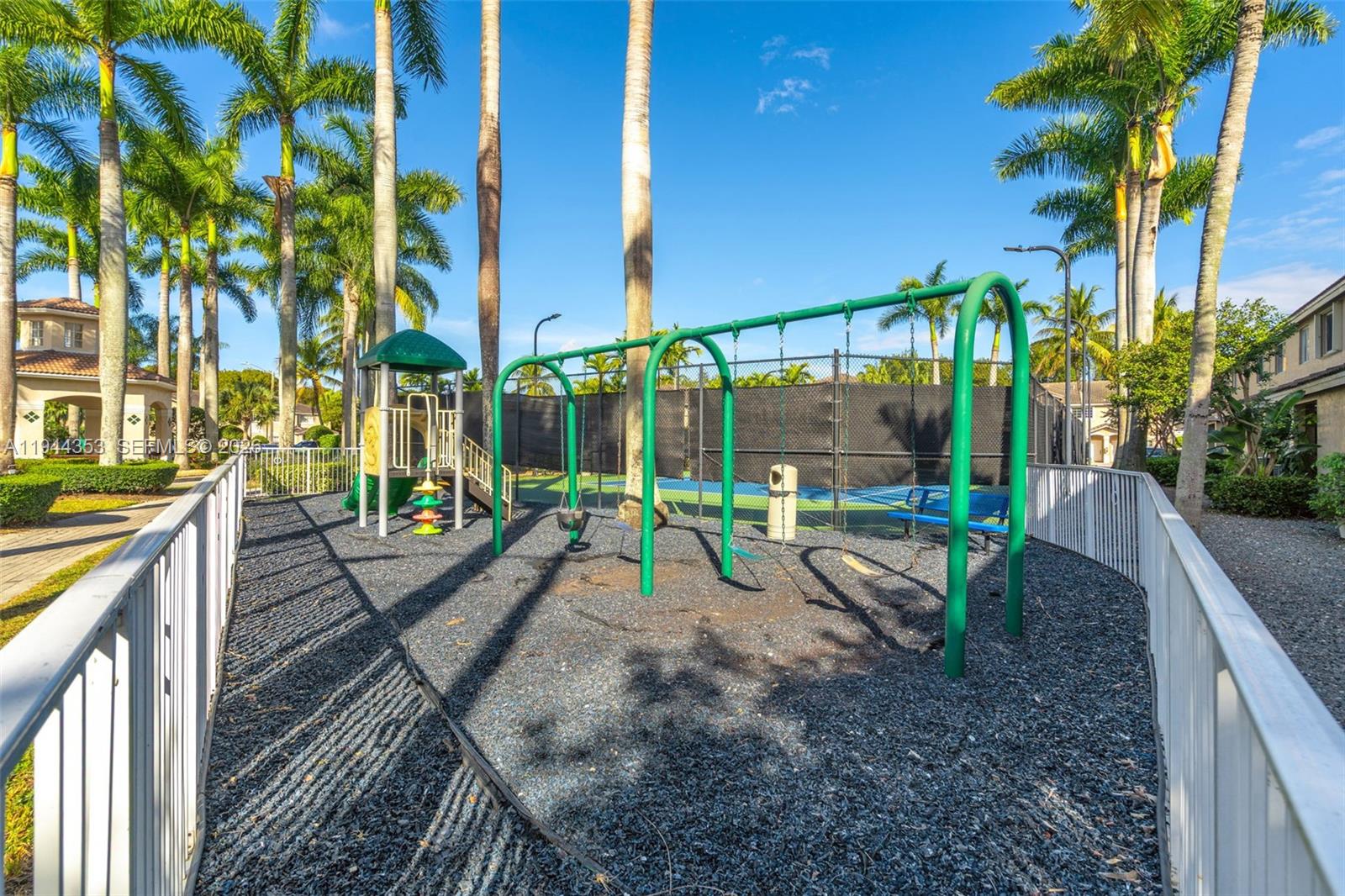 LAS BRISAS AT DORAL CONDO - Residential