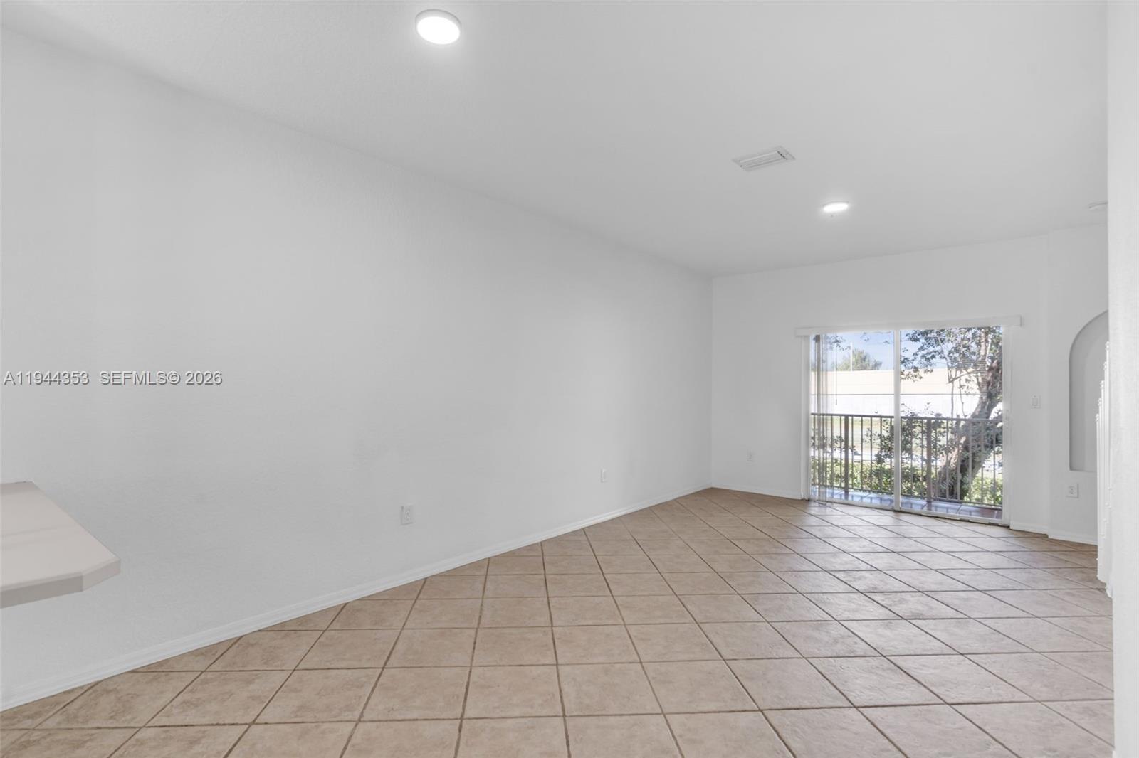 LAS BRISAS AT DORAL CONDO - Residential