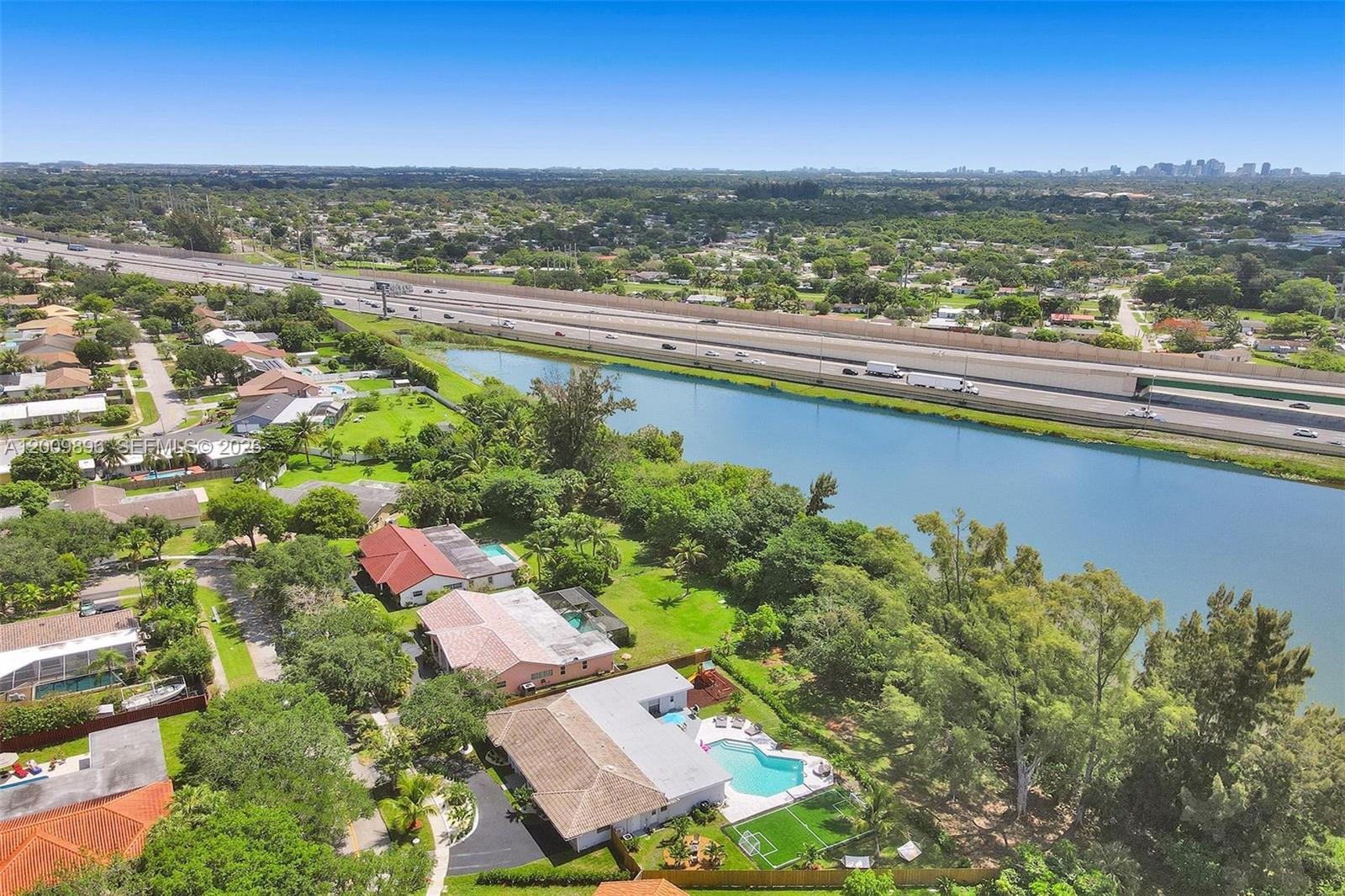 PLANTATION HARBOR FOURTH - Residential