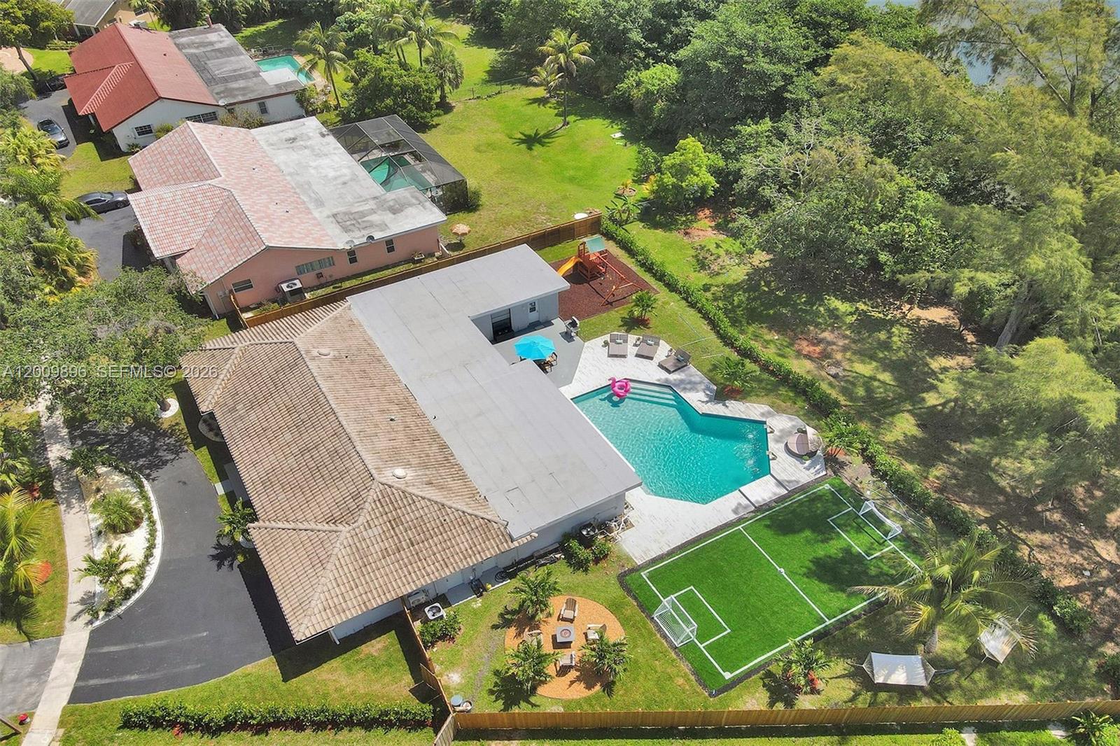 PLANTATION HARBOR FOURTH - Residential