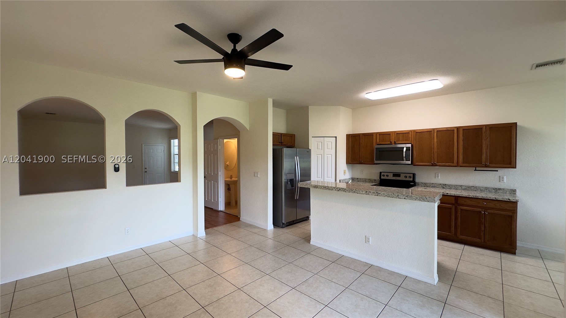 MAGNOLIA BAY CONDOMIMIUM - Residential