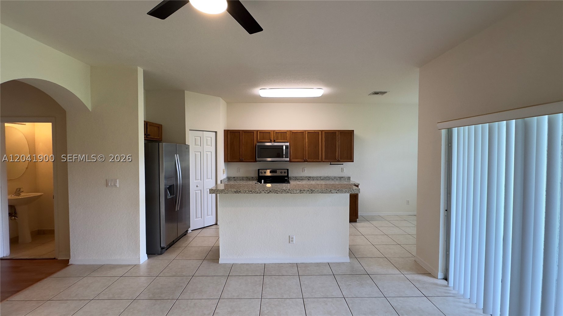 MAGNOLIA BAY CONDOMIMIUM - Residential