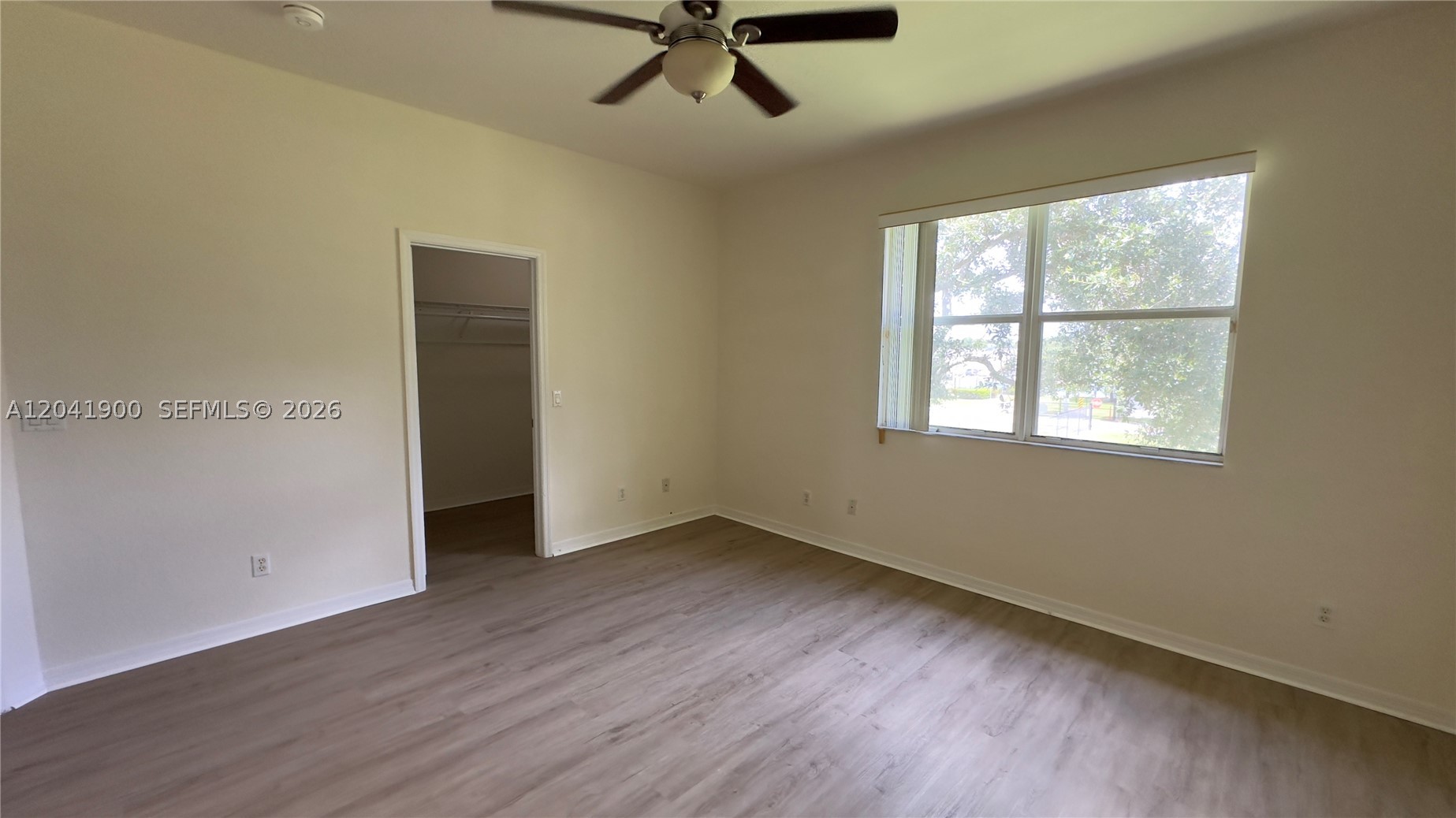 MAGNOLIA BAY CONDOMIMIUM - Residential
