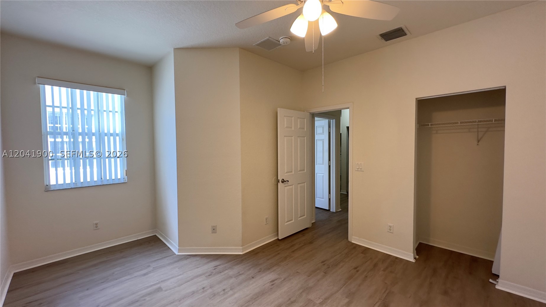 MAGNOLIA BAY CONDOMIMIUM - Residential