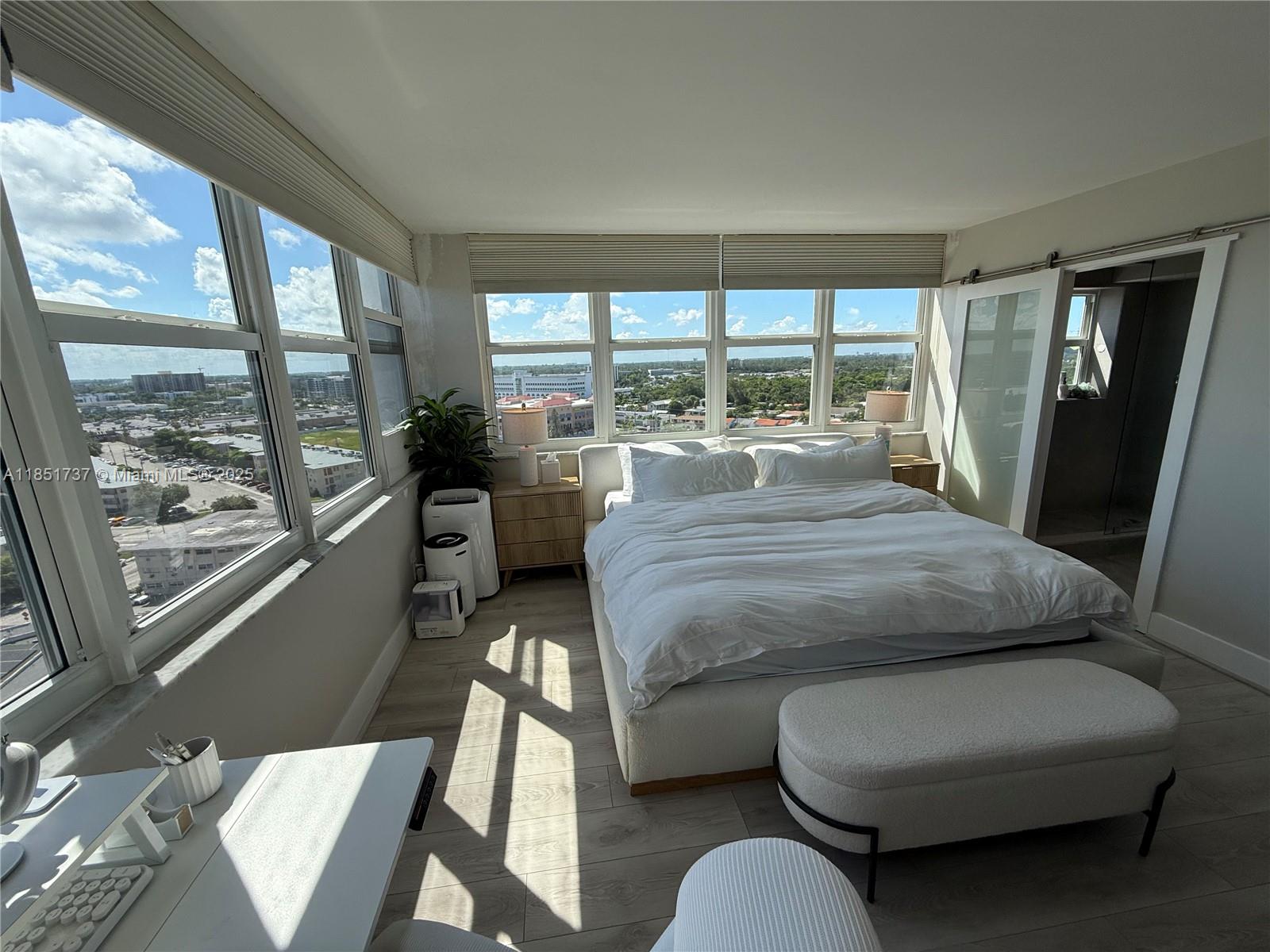 BAYVIEW TOWERS CONDO SOUT - Residential