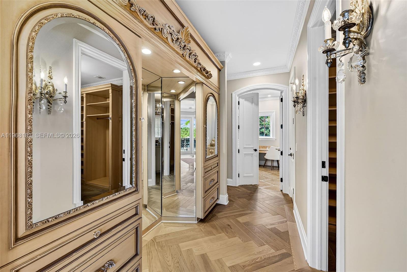 CORAL ISLES - Residential