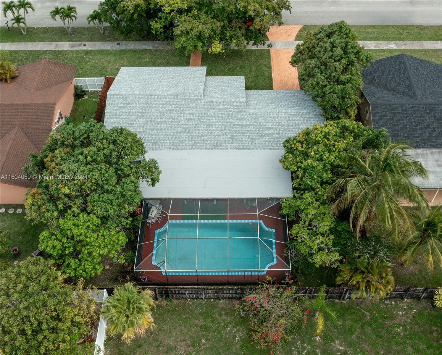 EMAUS PINES - Residential