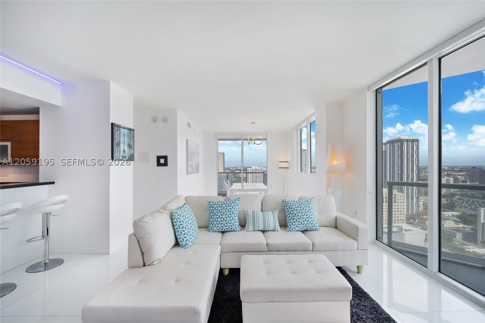 VIZCAYNE SOUTH CONDO - Residential