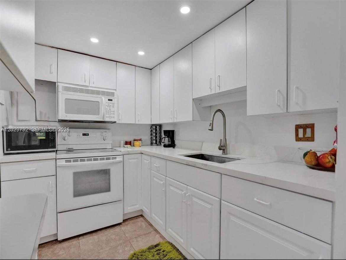 EAST POINT TOWERS CONDO - Residential Lease
