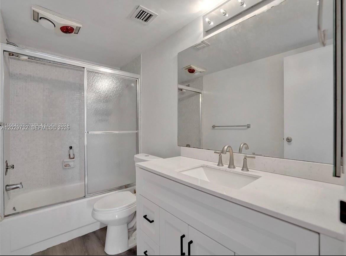 EAST POINT TOWERS CONDO - Residential Lease