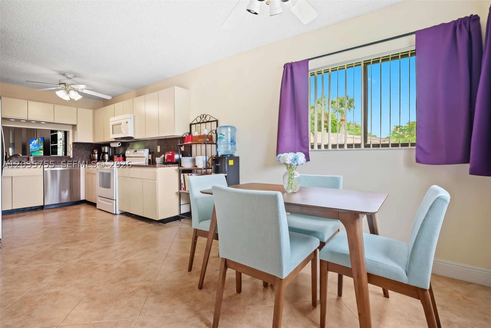WATERSEDGE AT THE LAKES O - Residential