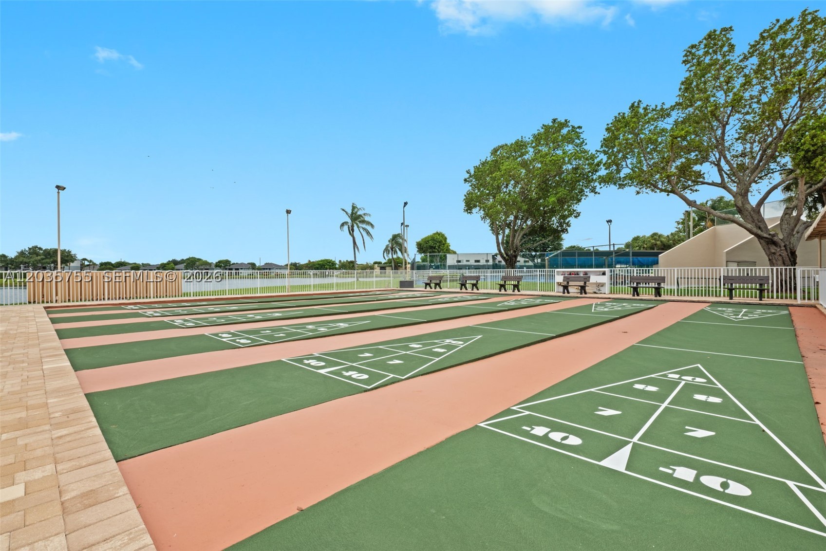 WATERSEDGE AT THE LAKES O - Residential