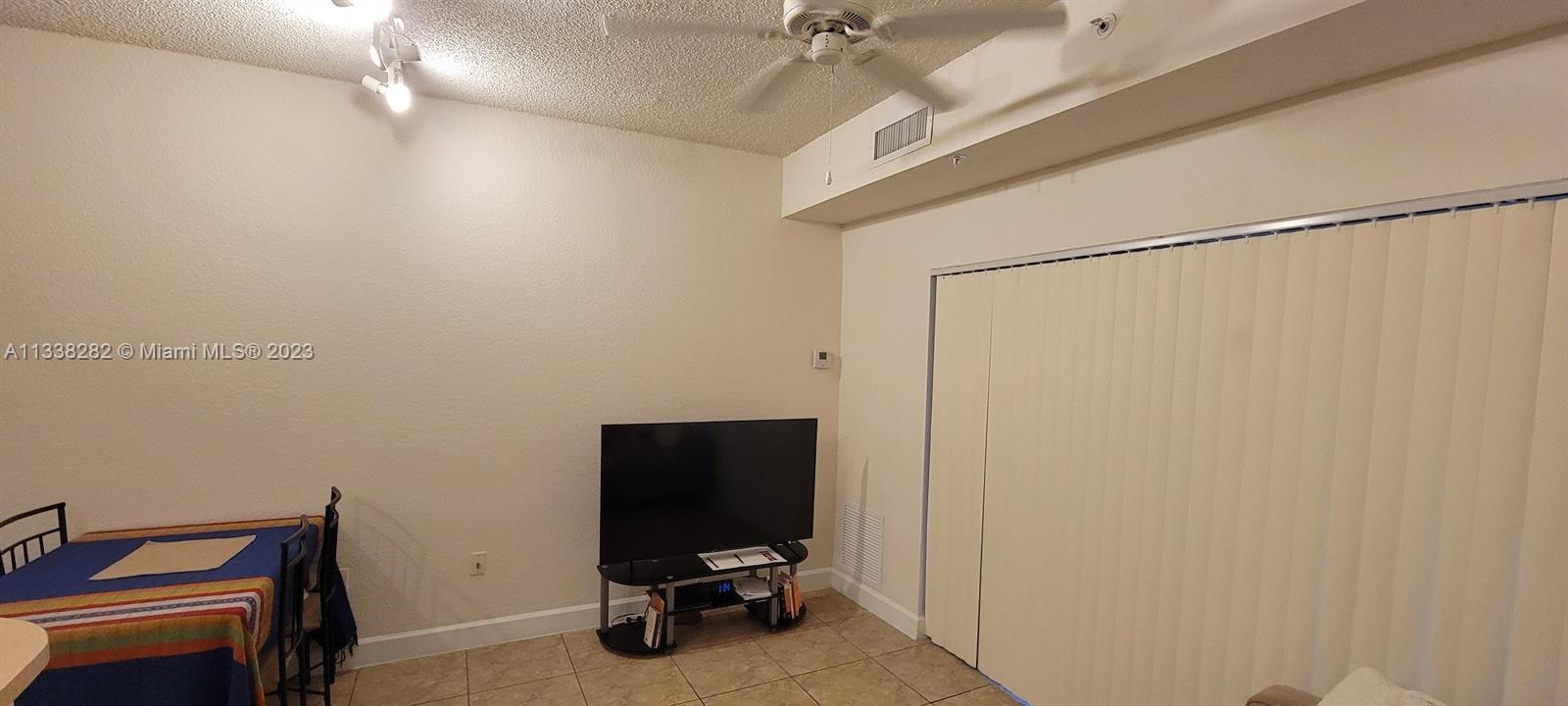 VALENCIA CONDO - Residential Lease