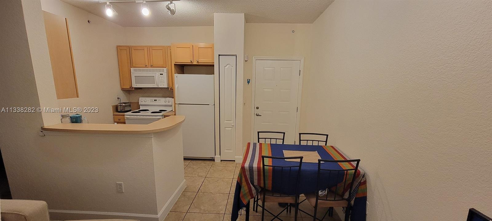 1 bedroom 1 bath in Valencia Condo with tile floors, furniture and one assigned parking space included. Pest control every month. No pets allowed. Building offers incredible amenities and facilities. Quiet courtyards, pool, BBQ area, internet cafe, club room, gym center and many more. Great location in South Miami close to the Metro Rail and with easy access to downtown and mayor highways. Close to University of Miami, Coconut grove, Coral Gables, etc.