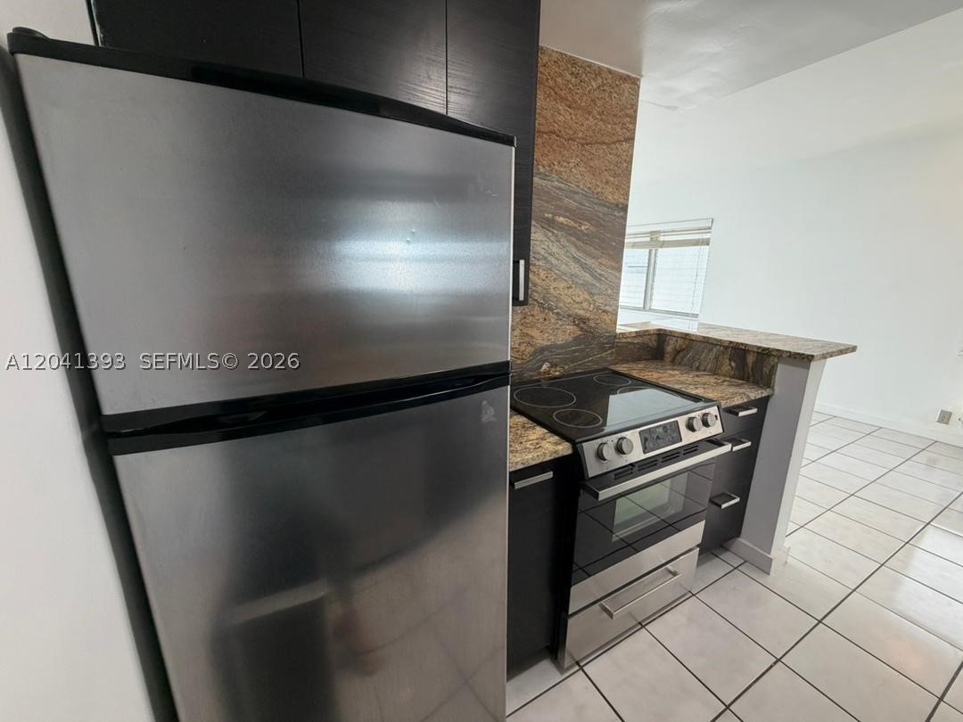 641 ESPANOLA WAY INC COND - Residential