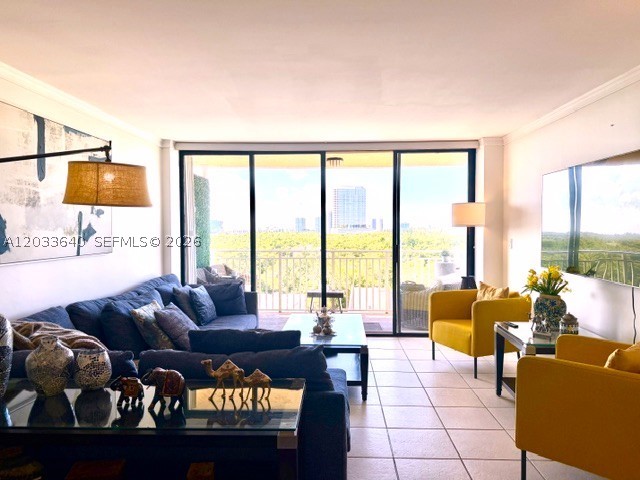 WATERSIDE TOWERS CONDO - Residential