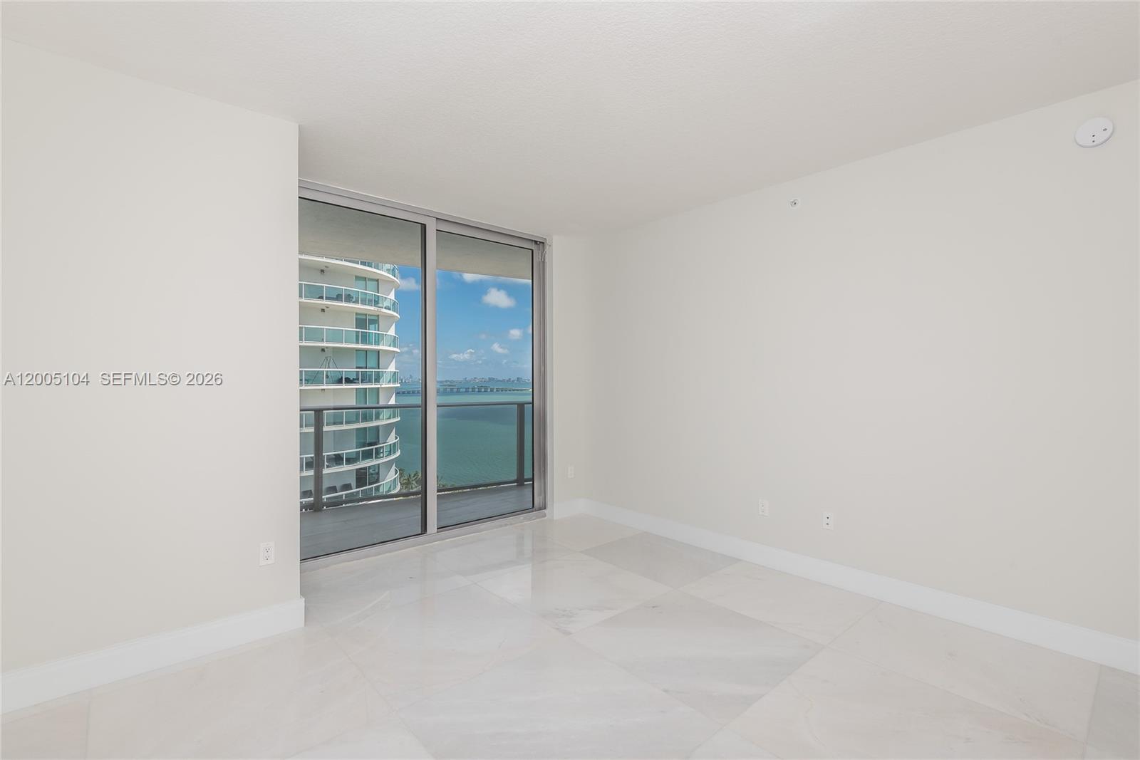 ARIA ON THE BAY CONDO - Residential