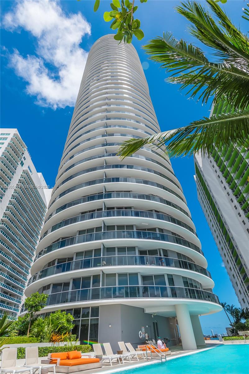 ARIA ON THE BAY CONDO - Residential