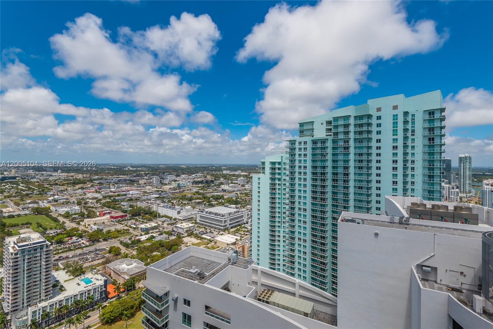 ARIA ON THE BAY CONDO - Residential