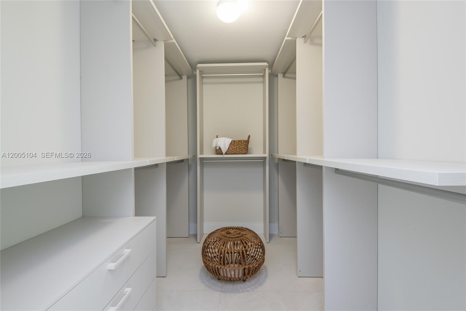 ARIA ON THE BAY CONDO - Residential