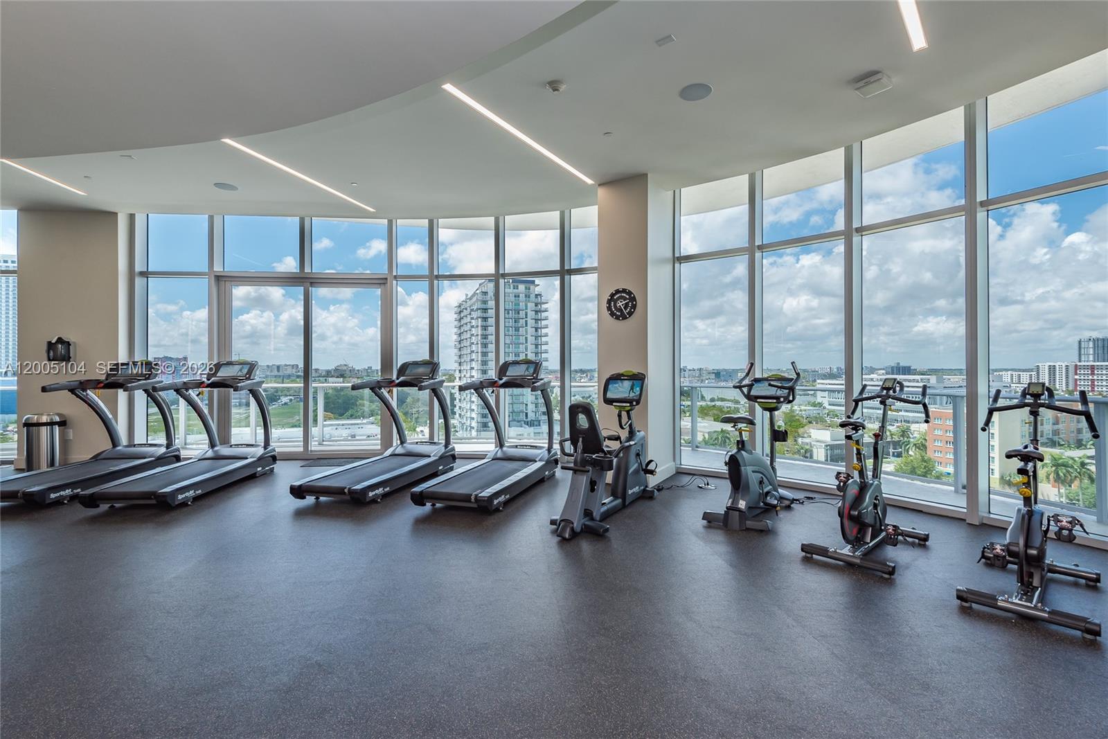 ARIA ON THE BAY CONDO - Residential