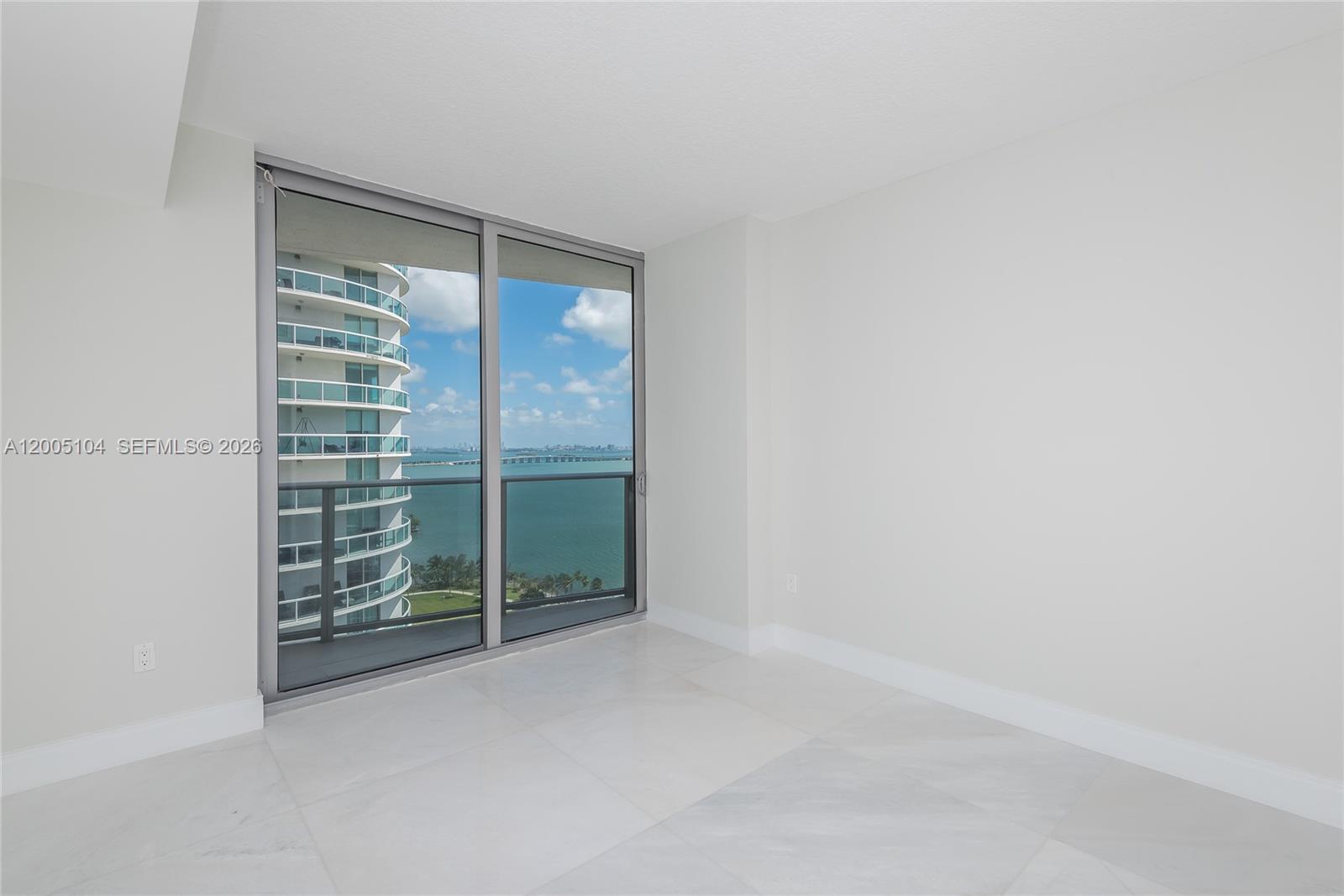 ARIA ON THE BAY CONDO - Residential