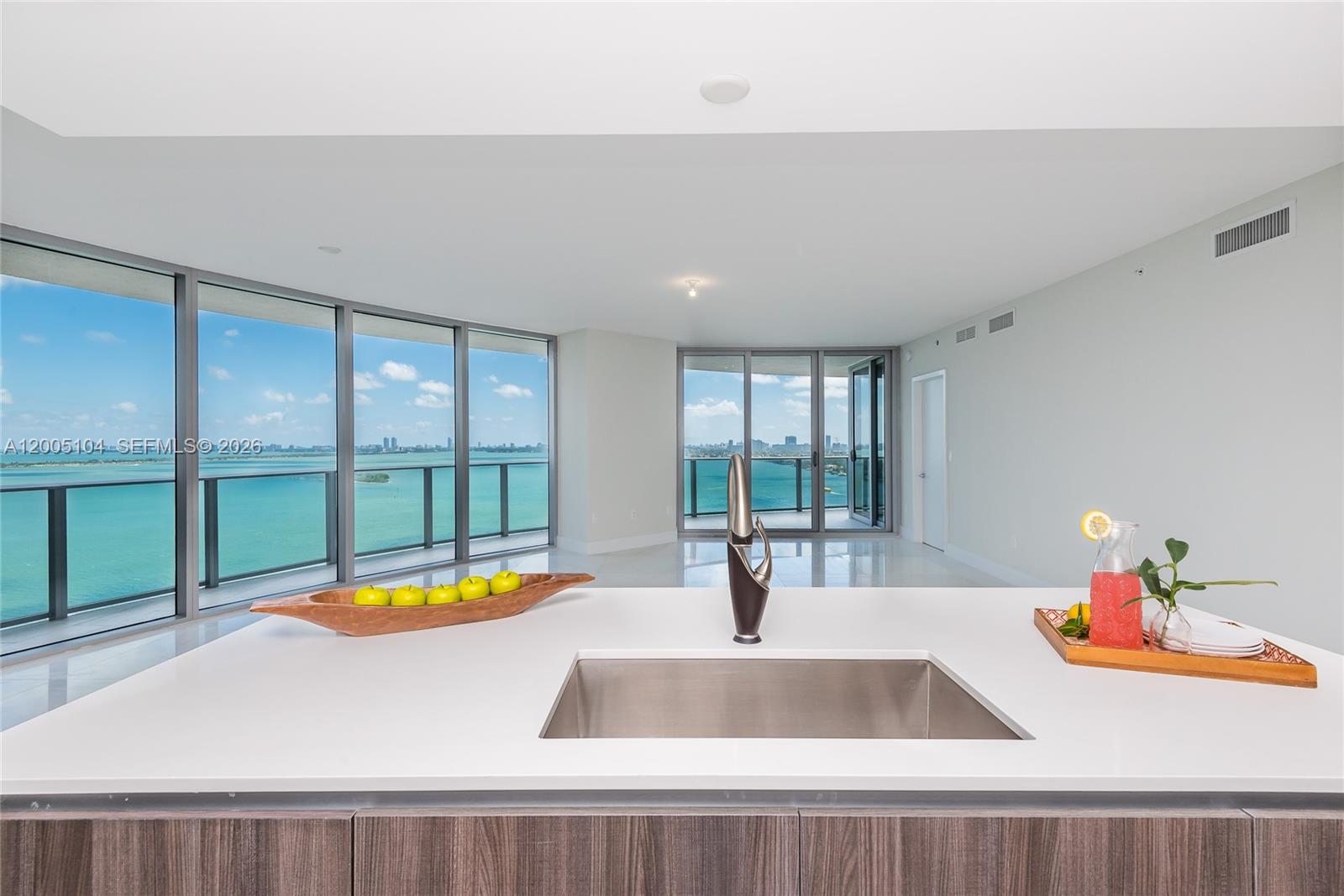 ARIA ON THE BAY CONDO - Residential