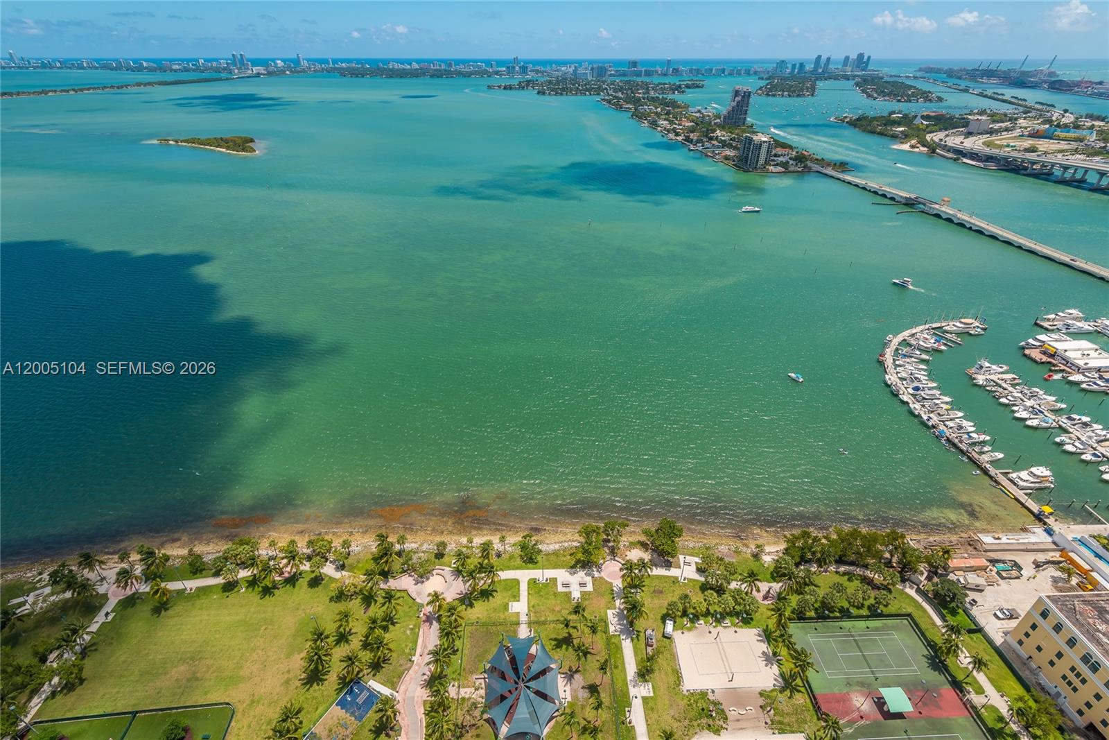 ARIA ON THE BAY CONDO - Residential