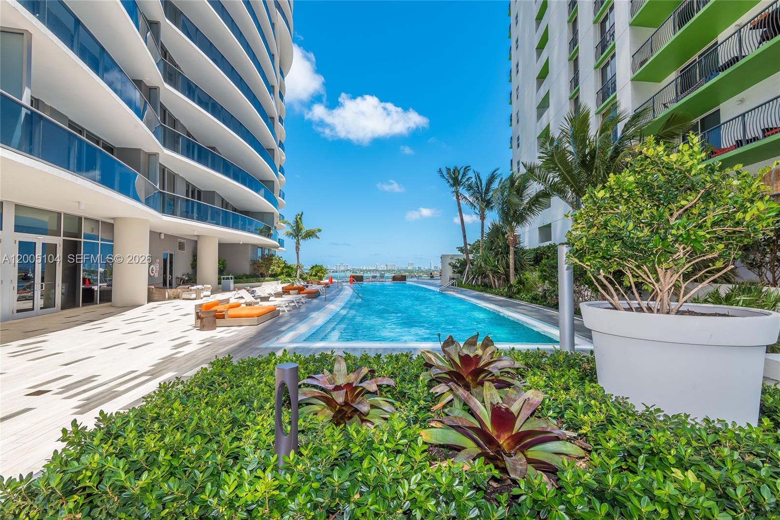 ARIA ON THE BAY CONDO - Residential