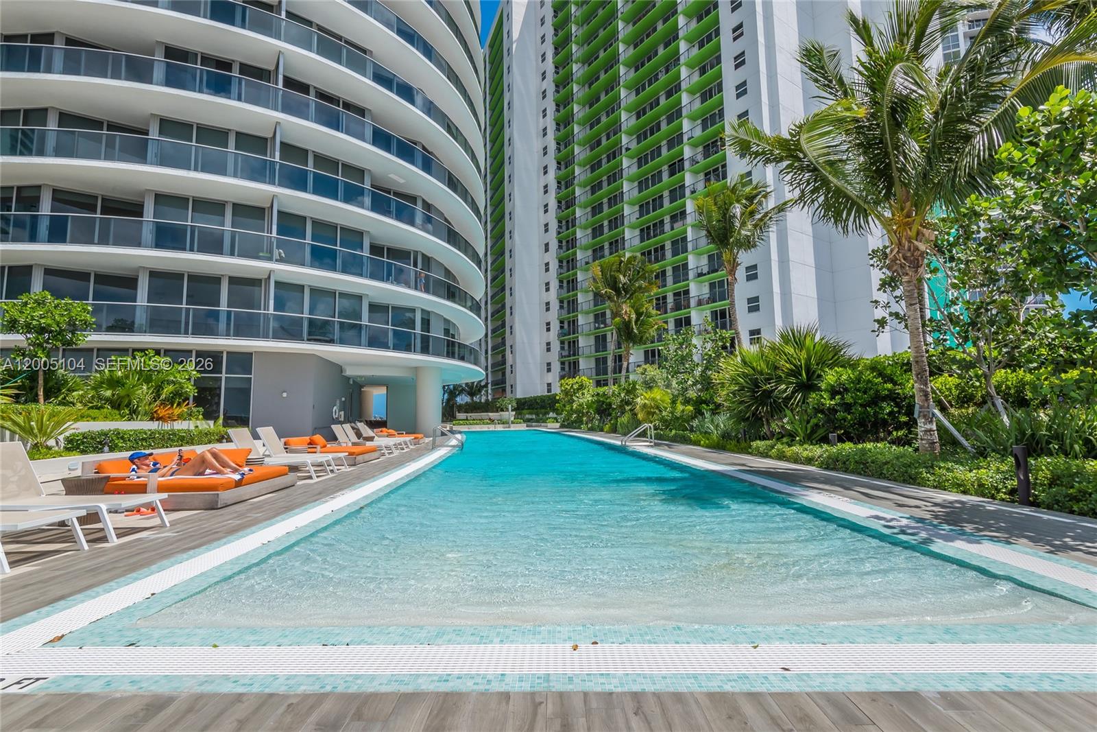 ARIA ON THE BAY CONDO - Residential