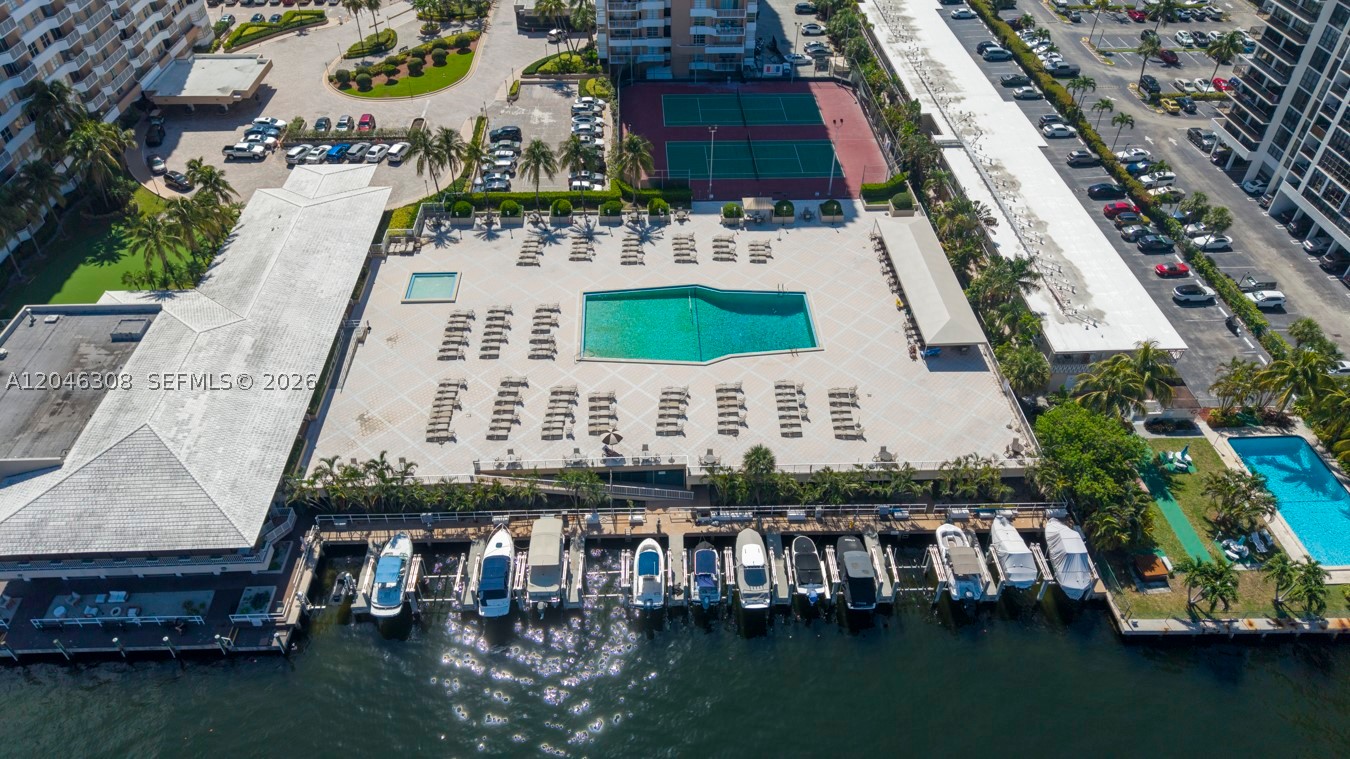 HEMISPHERES CONDO - Residential