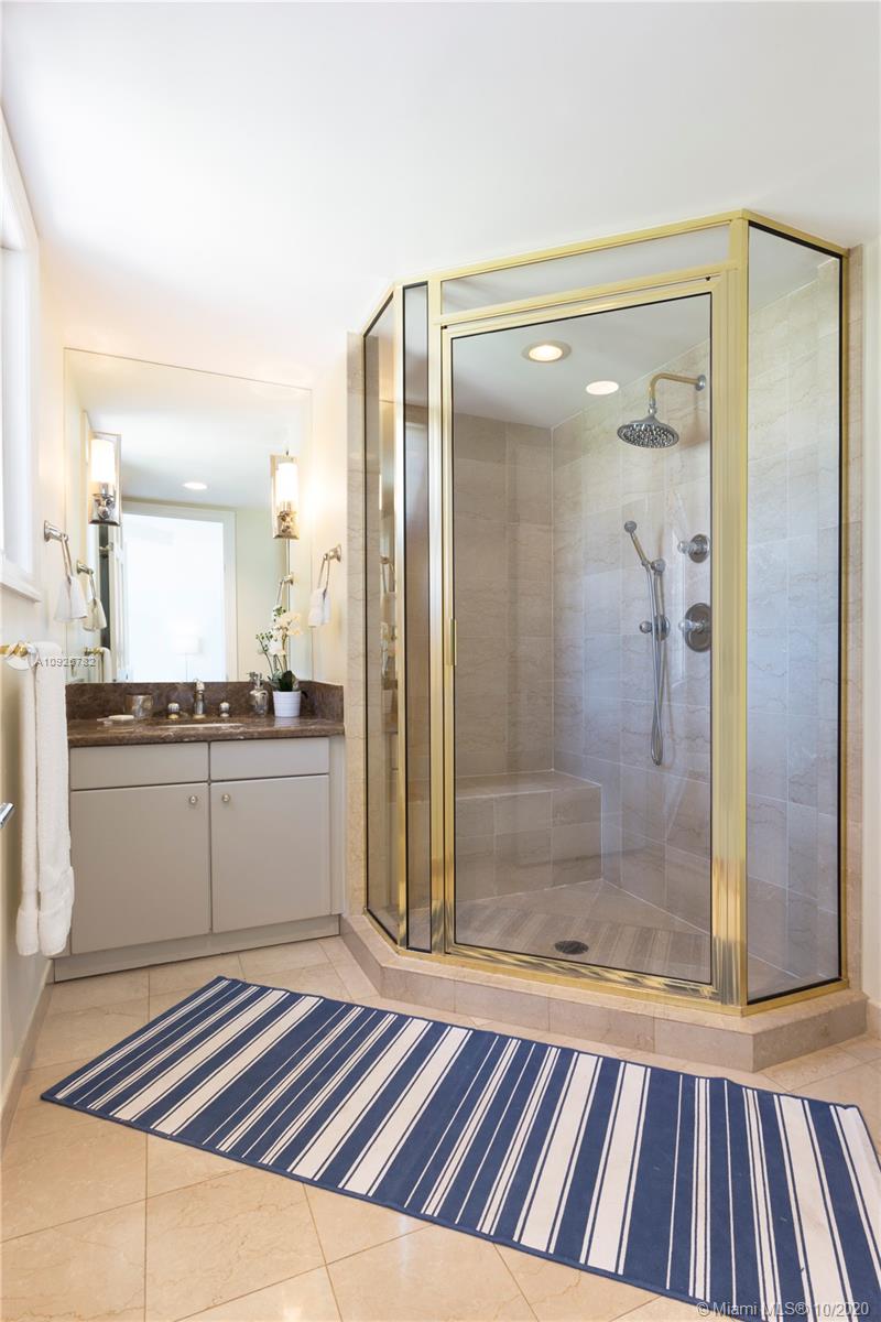 OCEANSIDE FISHER ISL COND - Residential