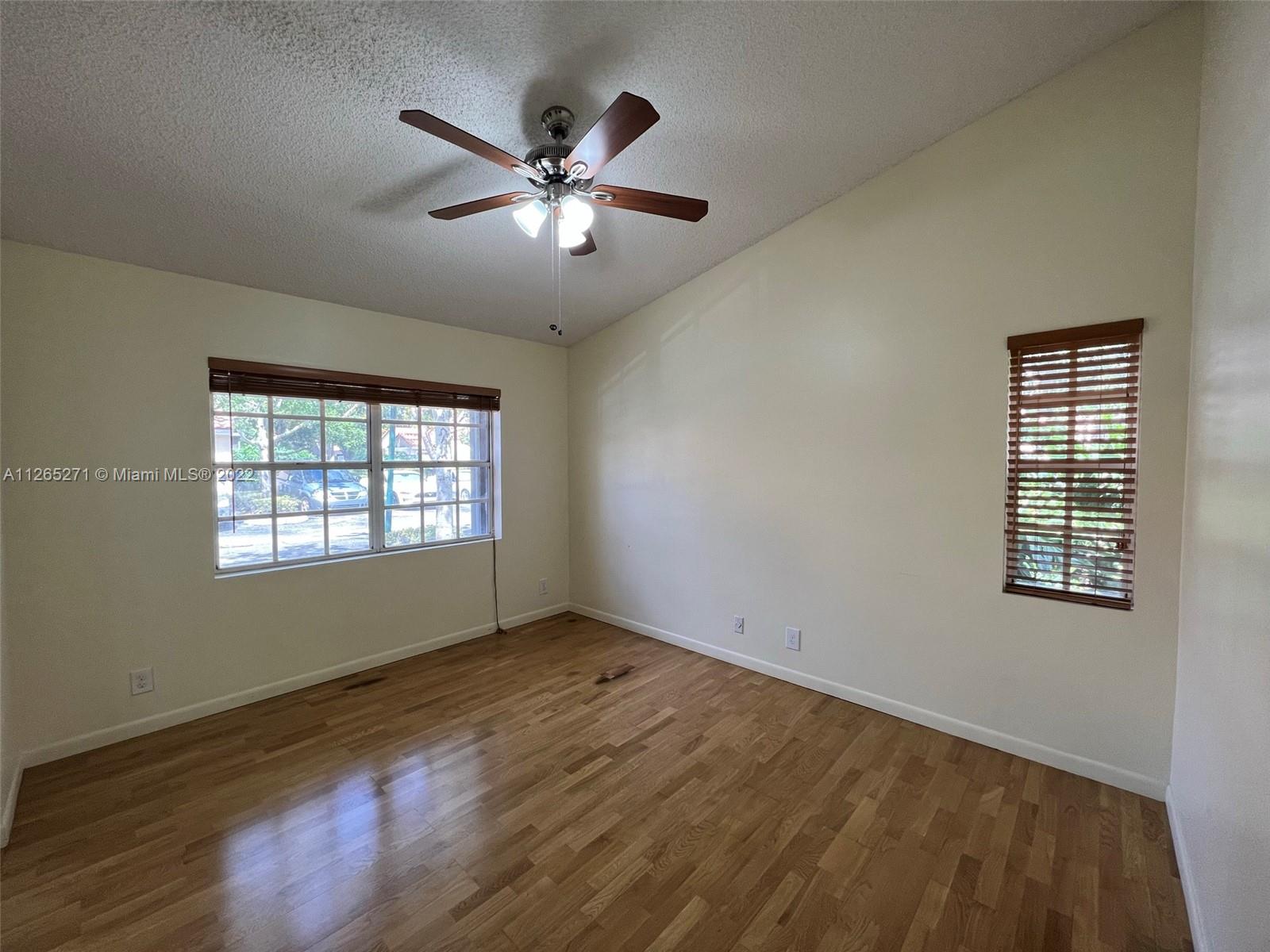 COUNTRY ISLES PH II - Residential Lease