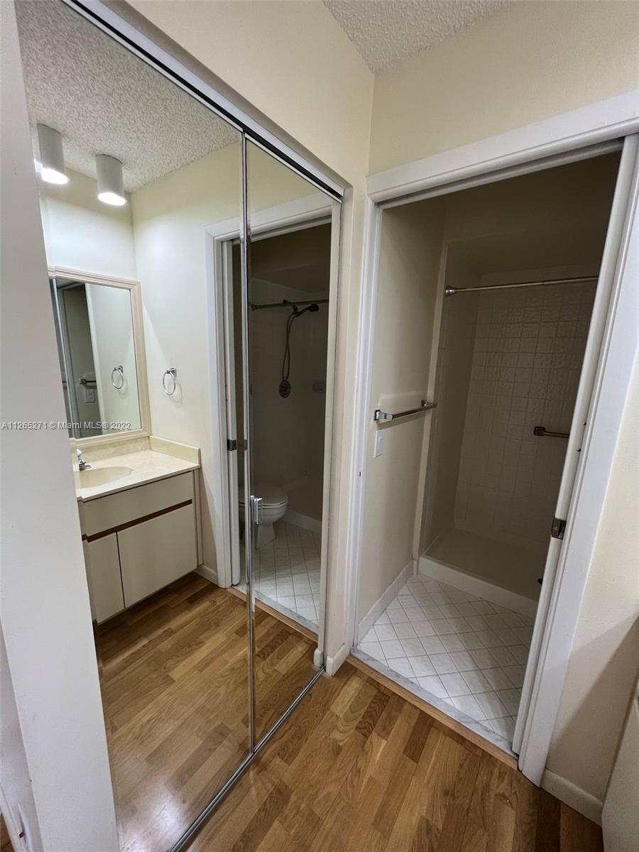 COUNTRY ISLES PH II - Residential Lease