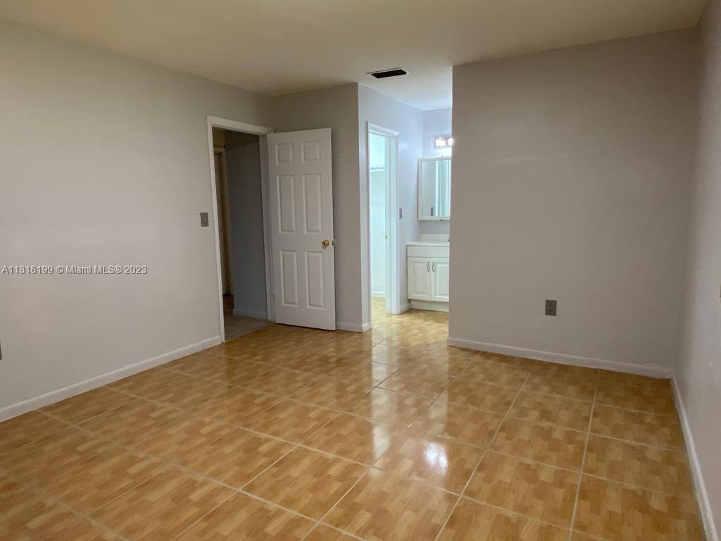 KINGSTON SQUARE CONDO - Residential Lease