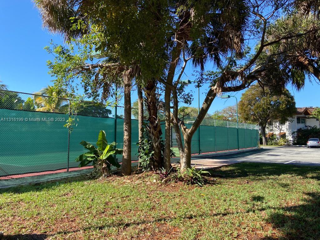 KINGSTON SQUARE CONDO - Residential Lease