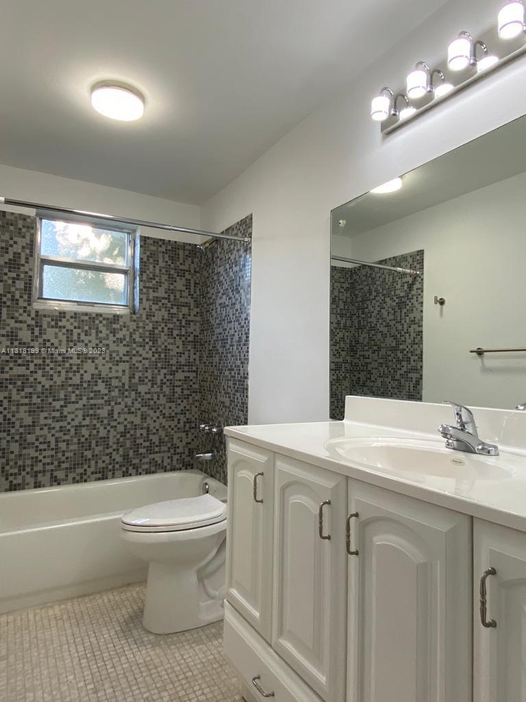 KINGSTON SQUARE CONDO - Residential Lease