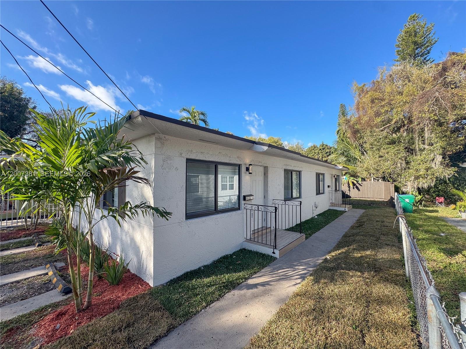 INGLEWOOD GARDENS - Residential Income