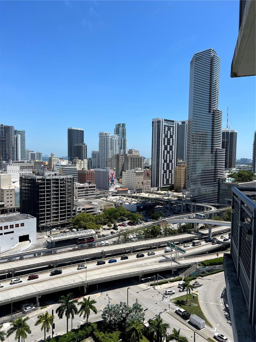 WIND CONDO - Residential Lease
