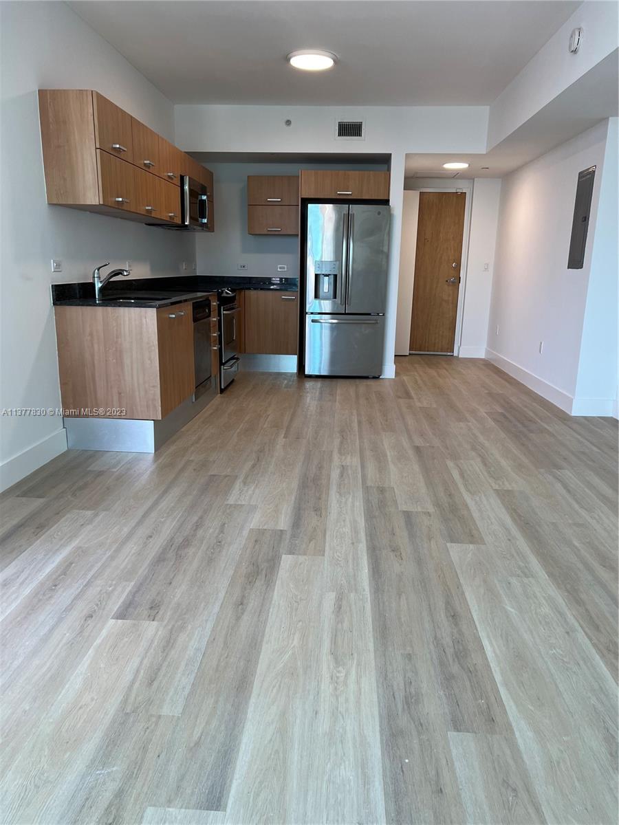 WIND CONDO - Residential Lease