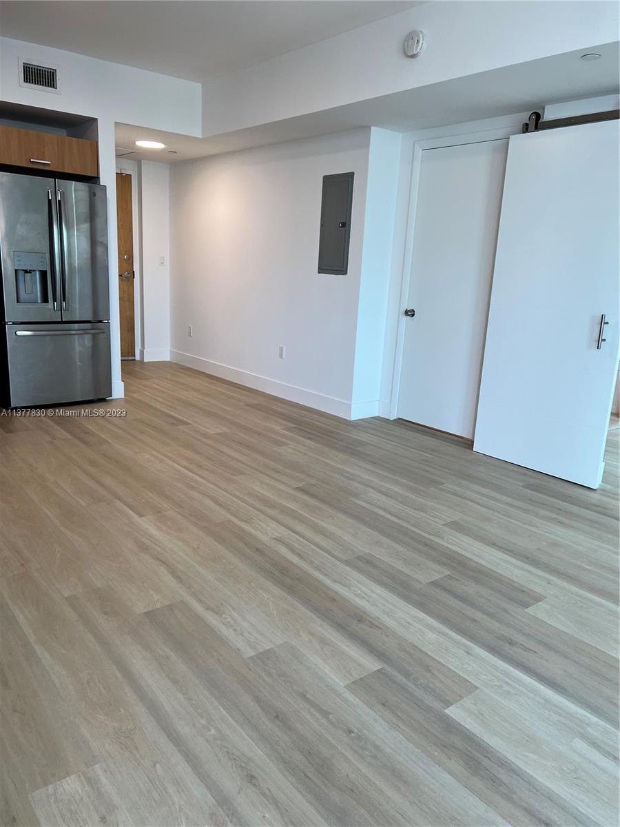 WIND CONDO - Residential Lease