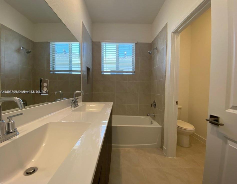 AVELLA PARK - Residential Lease