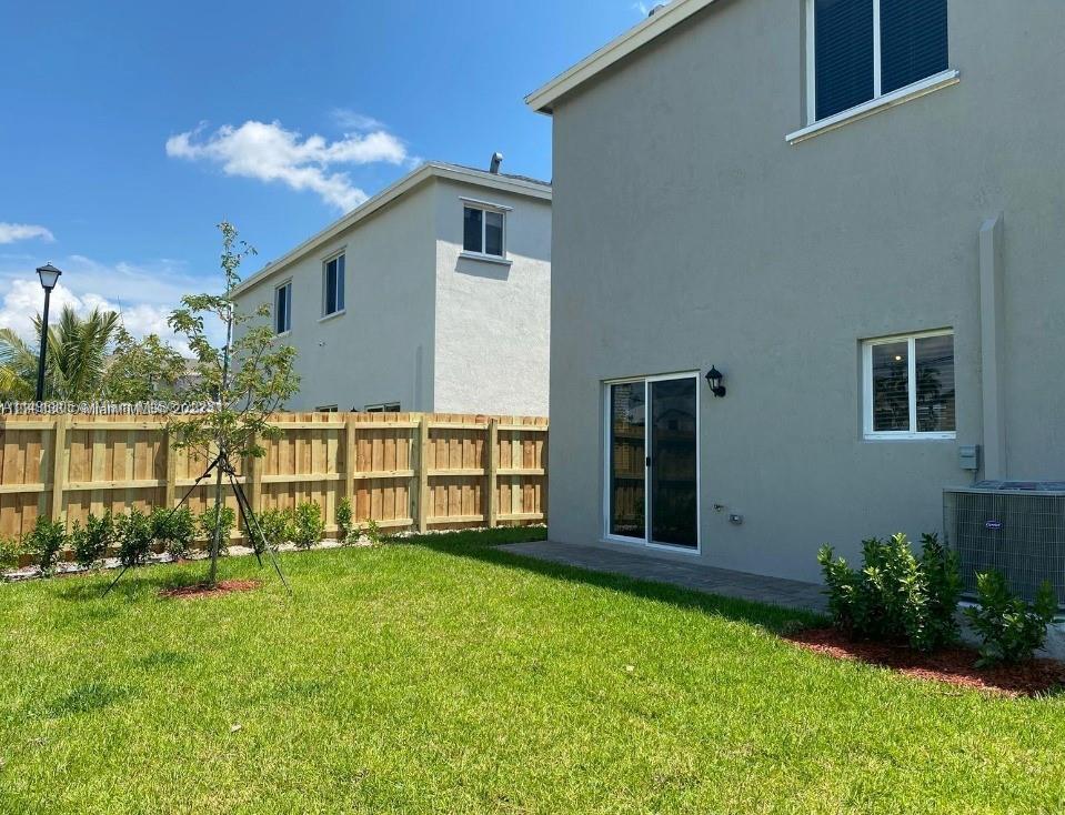AVELLA PARK - Residential Lease