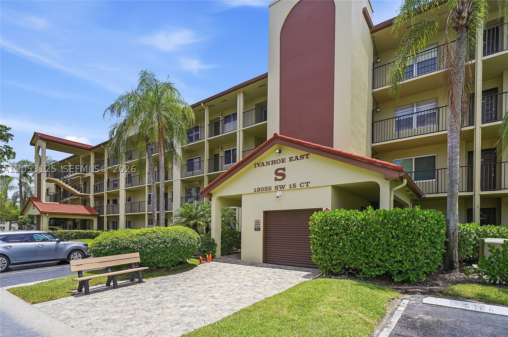 IVANHOE EAST AT CENTURY VI - Residential