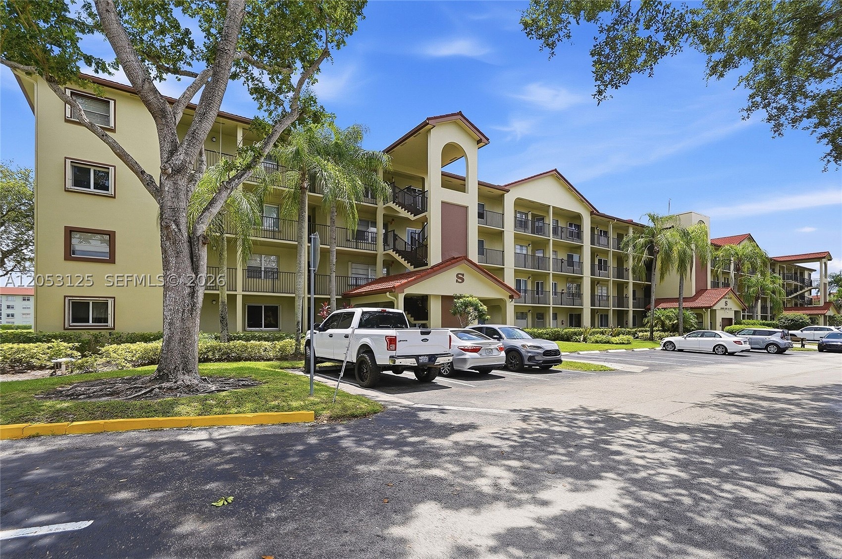IVANHOE EAST AT CENTURY VI - Residential