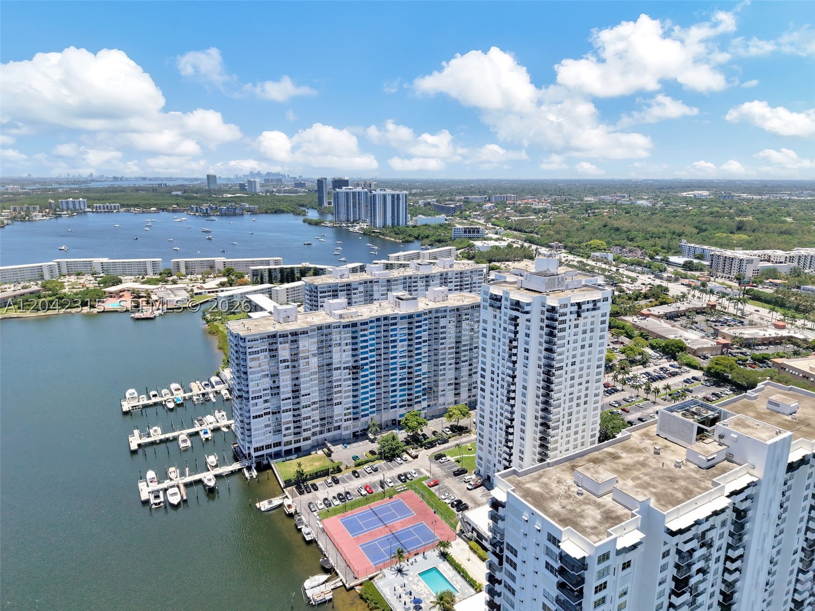 COMMODORE PLAZA CONDO - Residential