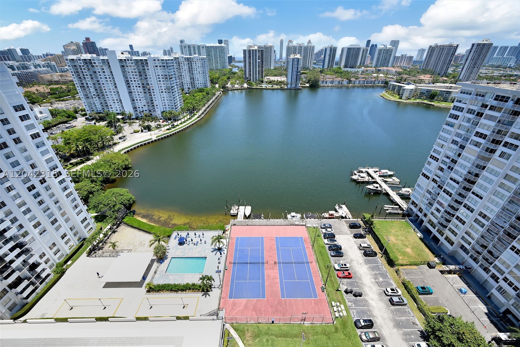 COMMODORE PLAZA CONDO - Residential