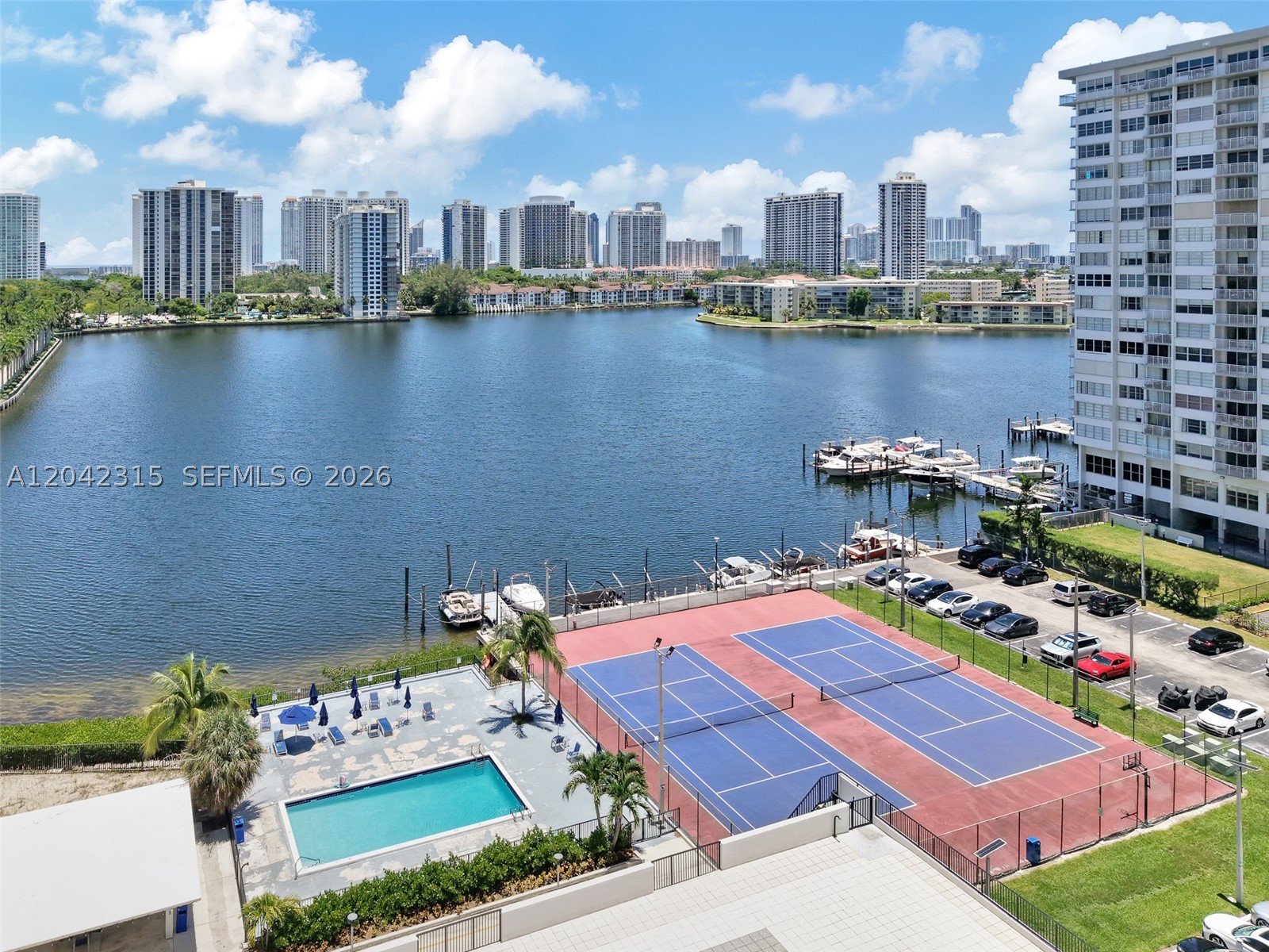 COMMODORE PLAZA CONDO - Residential