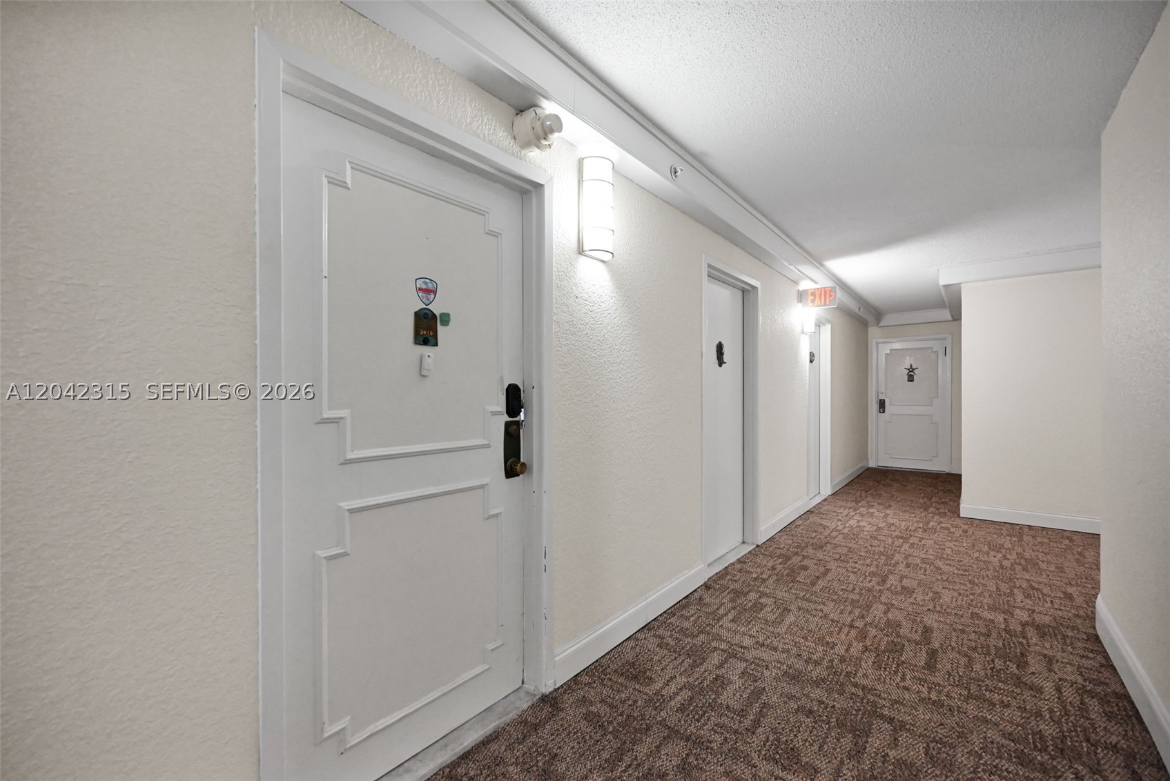 COMMODORE PLAZA CONDO - Residential